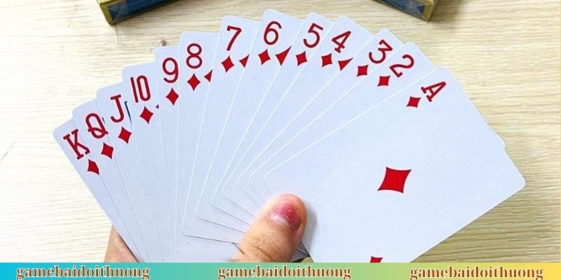 Chia bài với quy tắc dễ hiểu nhất