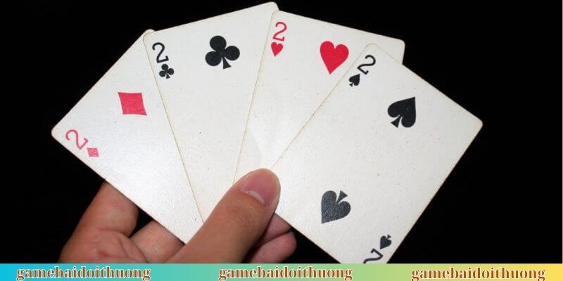 Heo kết hợp tứ quý mang đến bộ bài mạnh nhất