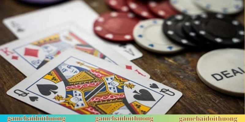 Phân tích độ mạnh yếu của lá bài khi được chia