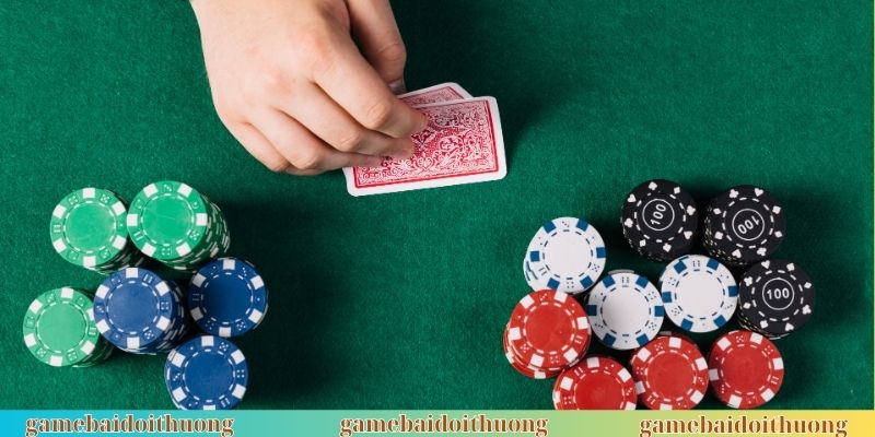 Tiến hành so sánh điểm số biết được ai thắng ai thua